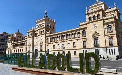 Adriva Apartamento-Loft Imperial Centro Wifi باياذوليد المظهر الخارجي الصورة